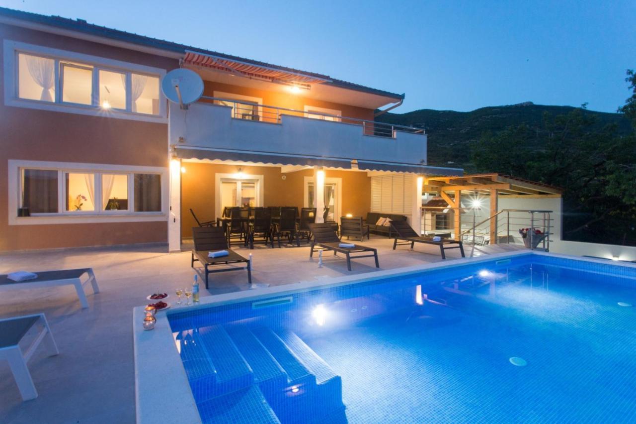 Villa Ivano With Sea&Mountain View Kaštel Stari Exterior foto